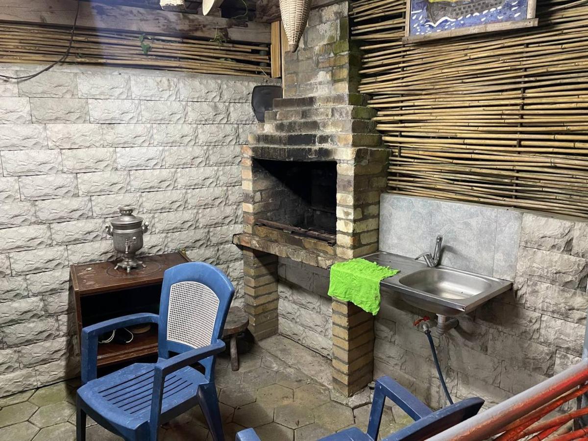 Guest House Nino Makhinjauri Ngoại thất bức ảnh