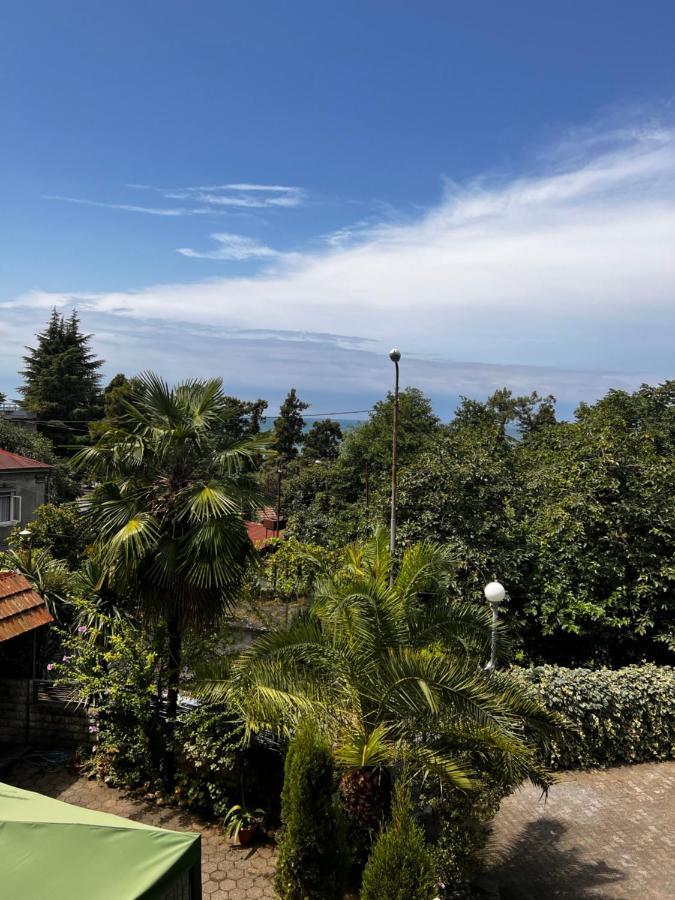 Guest House Nino Makhinjauri Ngoại thất bức ảnh