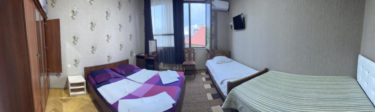 Guest House Nino Makhinjauri Ngoại thất bức ảnh