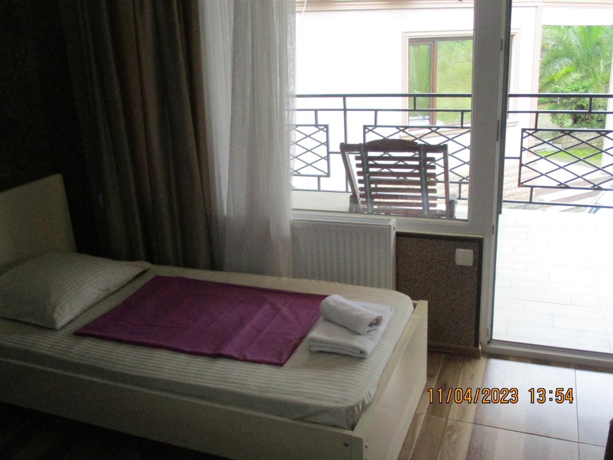 Guest House Nino Makhinjauri Phòng bức ảnh